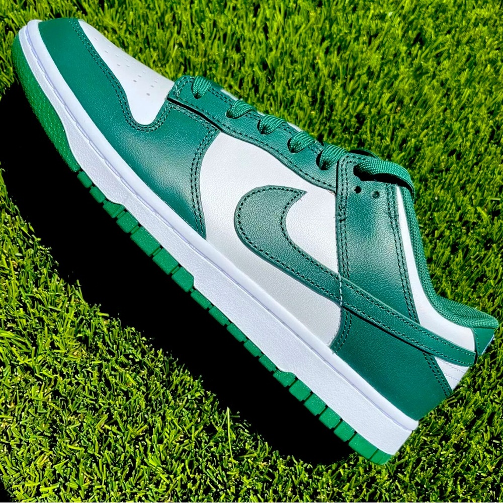 📚📓🎓 Nike Dunk Low Michigan State 🎓📓📚 - Picture 3 of 4